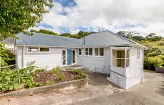 8 Ngahue Crescent, Elsdon