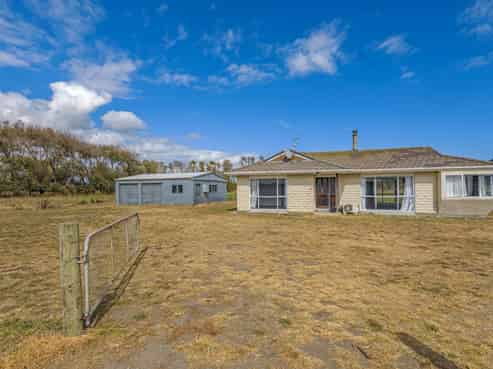 371 Himatangi Beach Road, Himatangi