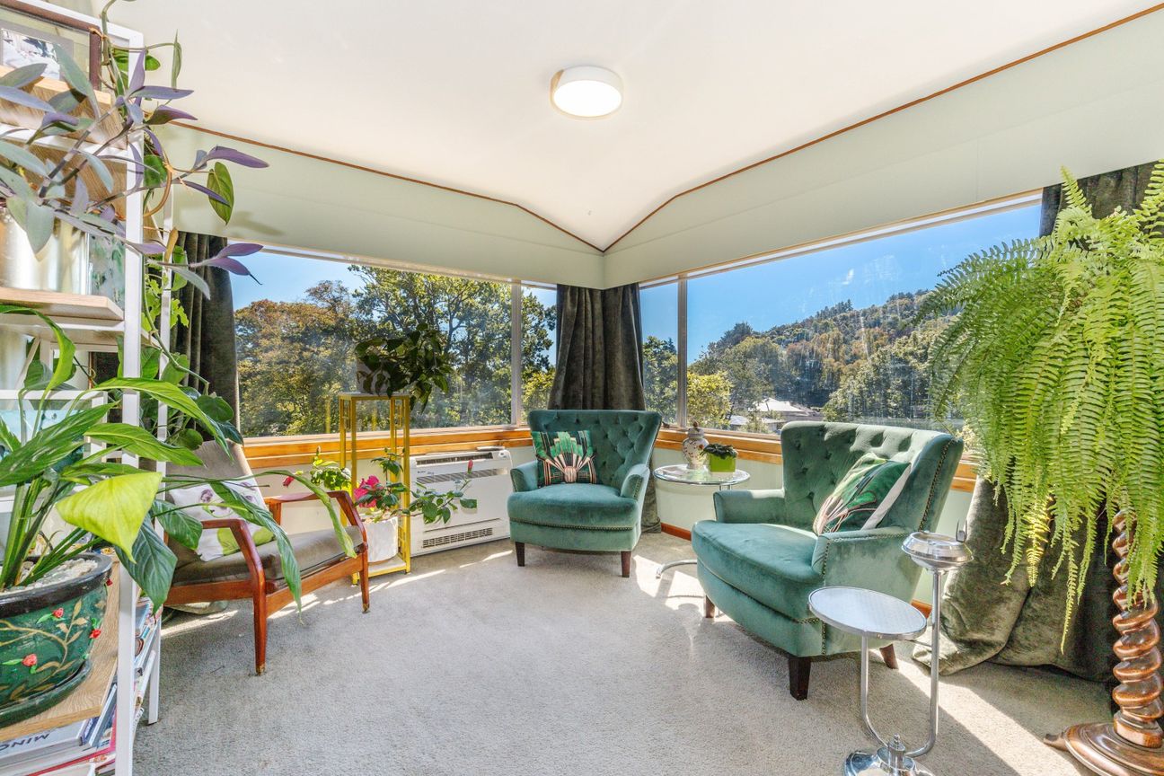 Character bungalow in prime location walk to town - Ansicht 5