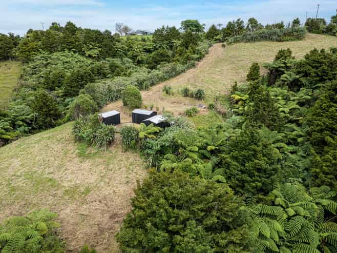 1242 Russell Road, Oakura Coast