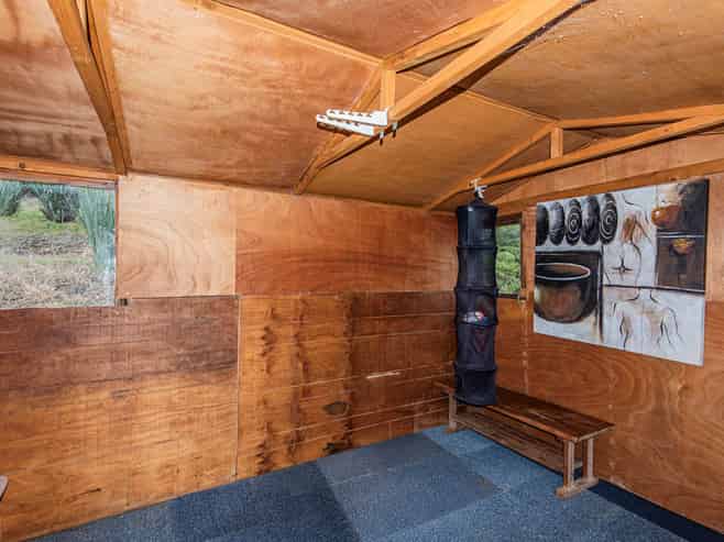 1242 Russell Road, Oakura Coast