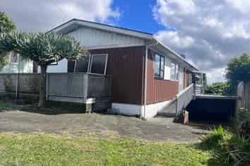 217 Sturges Road, Henderson