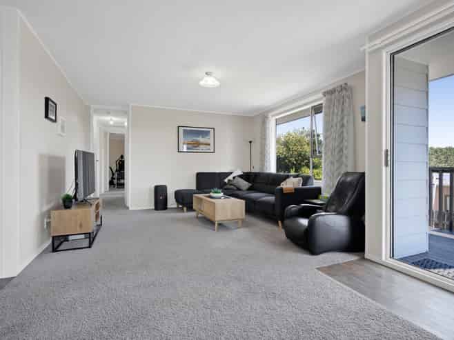 33 Norwich Avenue, Spotswood