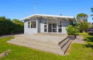 32 Sylvan Avenue, Waikanae