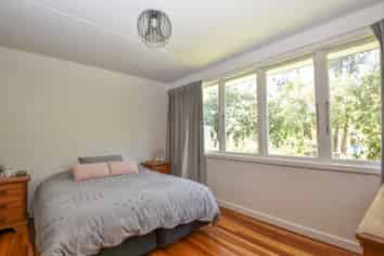 23 Chester Road, Carterton