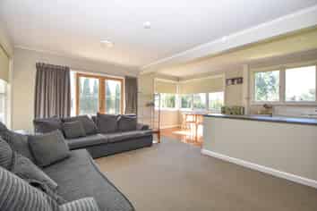 23 Chester Road, Carterton