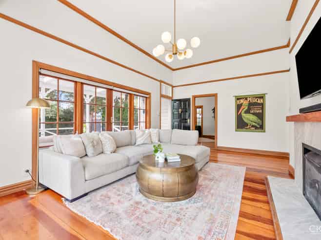 2 Barton Road, Heretaunga