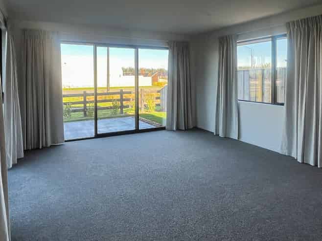 8a Finn Avenue, Rolleston