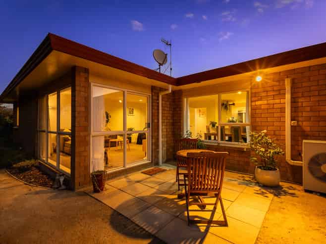 5A Beachwater Grove, PARAPARAUMU BEACH