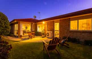 5A Beachwater Grove, PARAPARAUMU BEACH