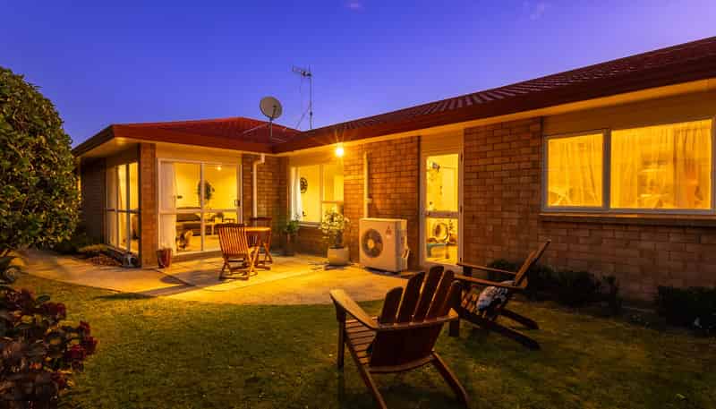 5A Beachwater Grove, PARAPARAUMU BEACH