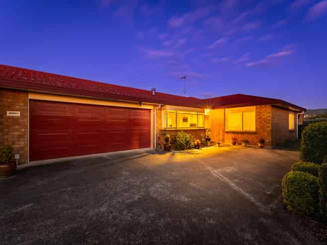 5A Beachwater Grove, PARAPARAUMU BEACH