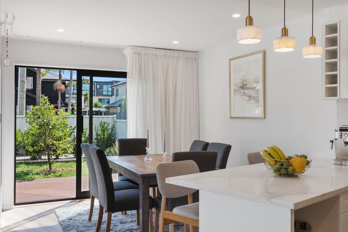 Corner Home: Rooftop Views & Waterfront Lifestyle - Ansicht 2