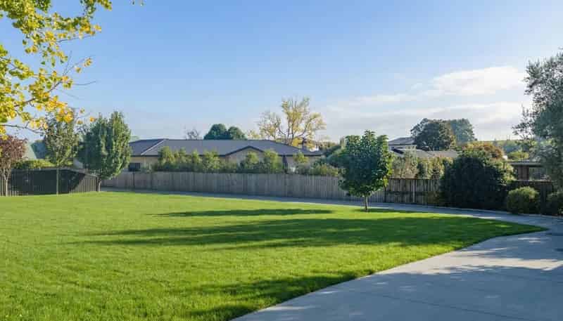 9F Bronte Place, Leamington