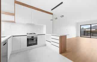 123 Otuwairoa Esplanade, Opaheke