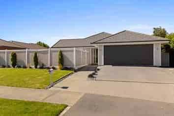 16 Turvey Street, Pegasus