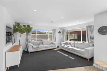 16 Turvey Street, Pegasus