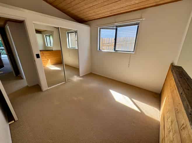 36B Comins Crescent, Mission Bay