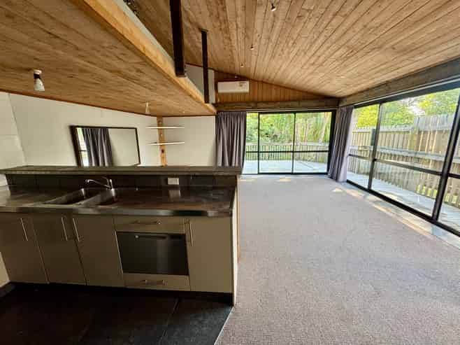 36B Comins Crescent, Mission Bay