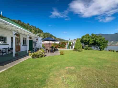 8 Cook Street, Havelock