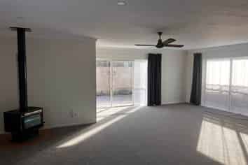 22 Bay Street, Red Beach