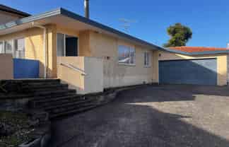 22 Bay Street, Red Beach