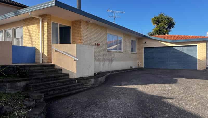 22 Bay Street, Red Beach