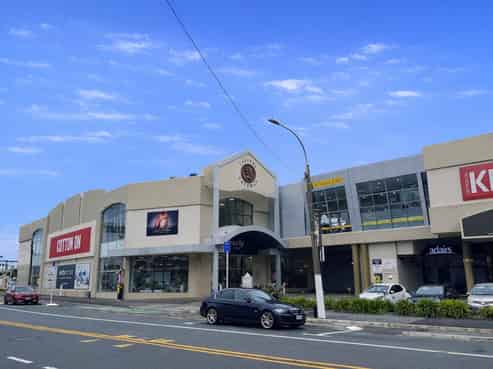 Prominent Large Format Retail Opportunities