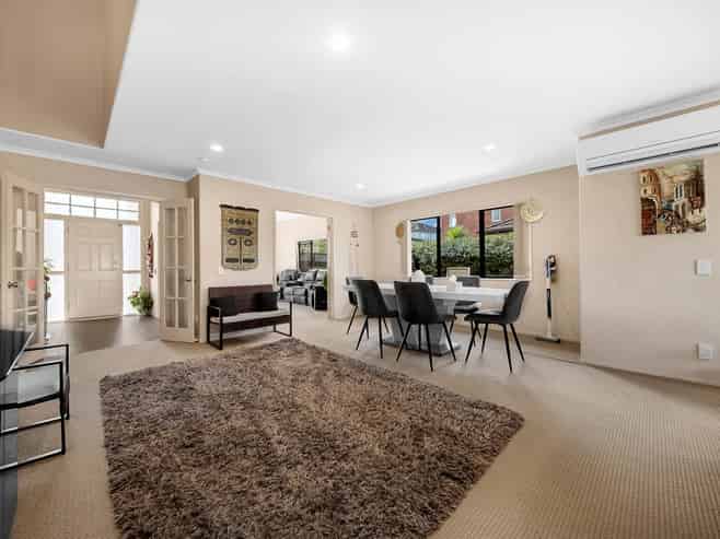 12 Tinturn Place, Flat Bush
