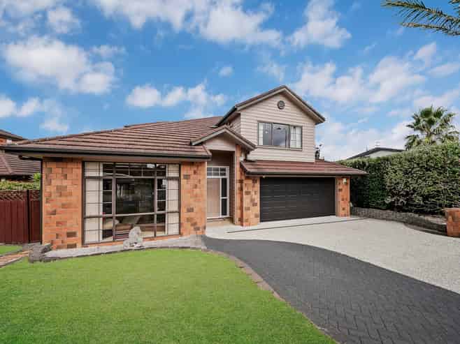 12 Tinturn Place, Flat Bush