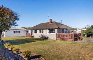 11 Hendon Place, West End