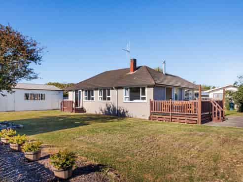 11 Hendon Place, West End