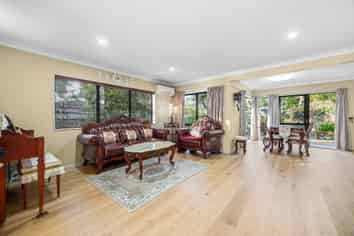 379 Hobsonville Road, West Harbour