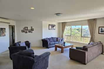 37 Lorikeet Place, Unsworth Heights