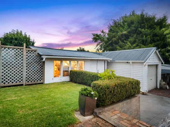 49 Princes Avenue, Three Kings