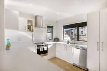 99 Banks Street, Marfell