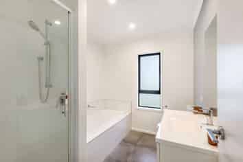 99 Banks Street, Marfell