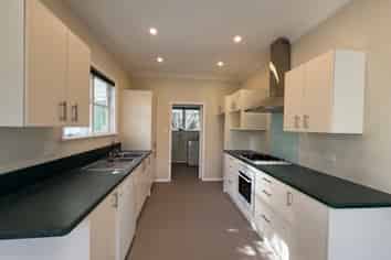 97 Reynolds Street, Taita