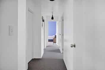 10A  Cloten Road, Stratford