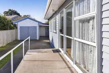 16 Grey Street, Hawera