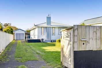 16 Grey Street, Hawera