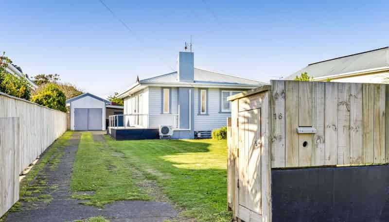 16 Grey Street, Hawera