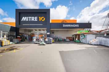 Prime location - For Lease