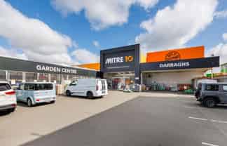 Prime location - For Lease