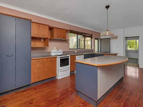 95 Mason Road, Maromaku