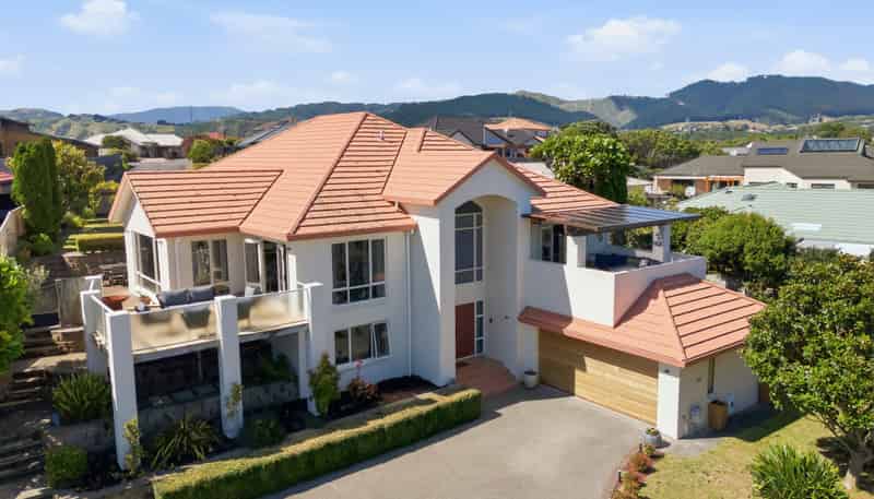 127 Milne Drive, Paraparaumu