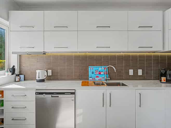 127 Milne Drive, Paraparaumu