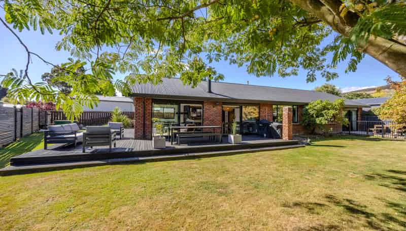 13 Aeolus Place, Wanaka