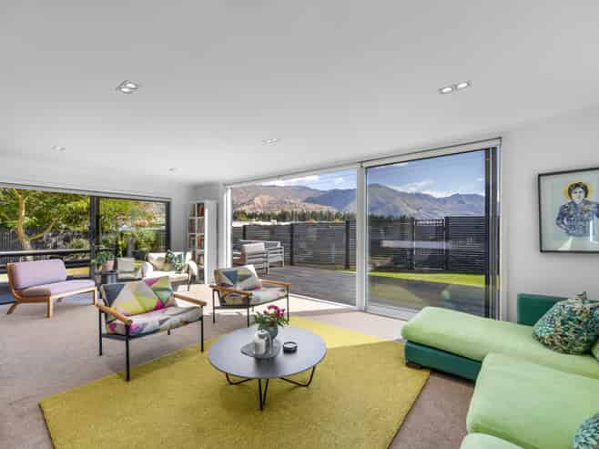 13 Aeolus Place, Wanaka