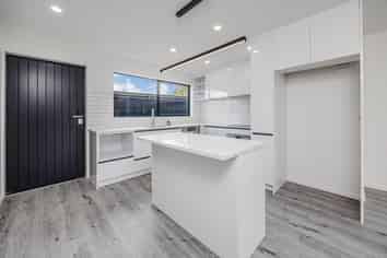 10B Tinkler Place, Favona